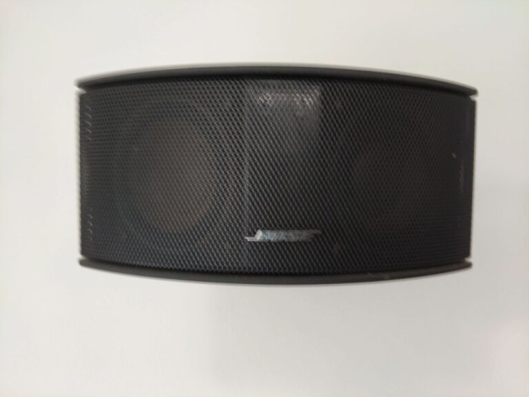 Enceinte d'un home cinéma Bose réparé et configuré chez un particulier